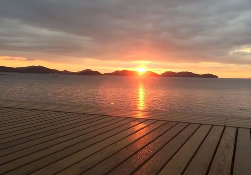テラス夕日